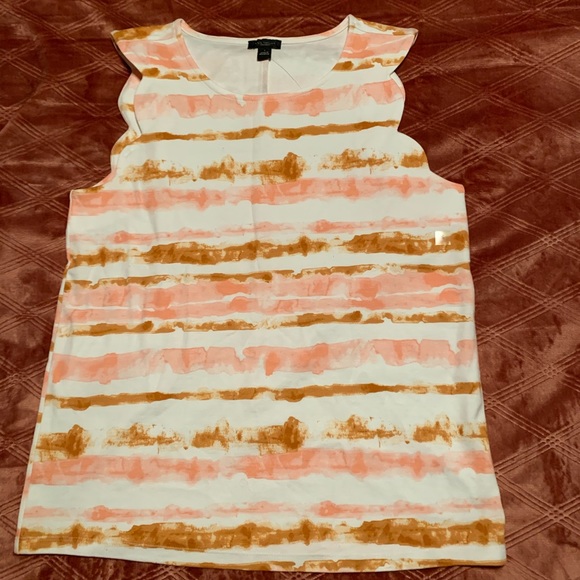 Striped Scallop Sleeve Shell - Picture 2 of 4